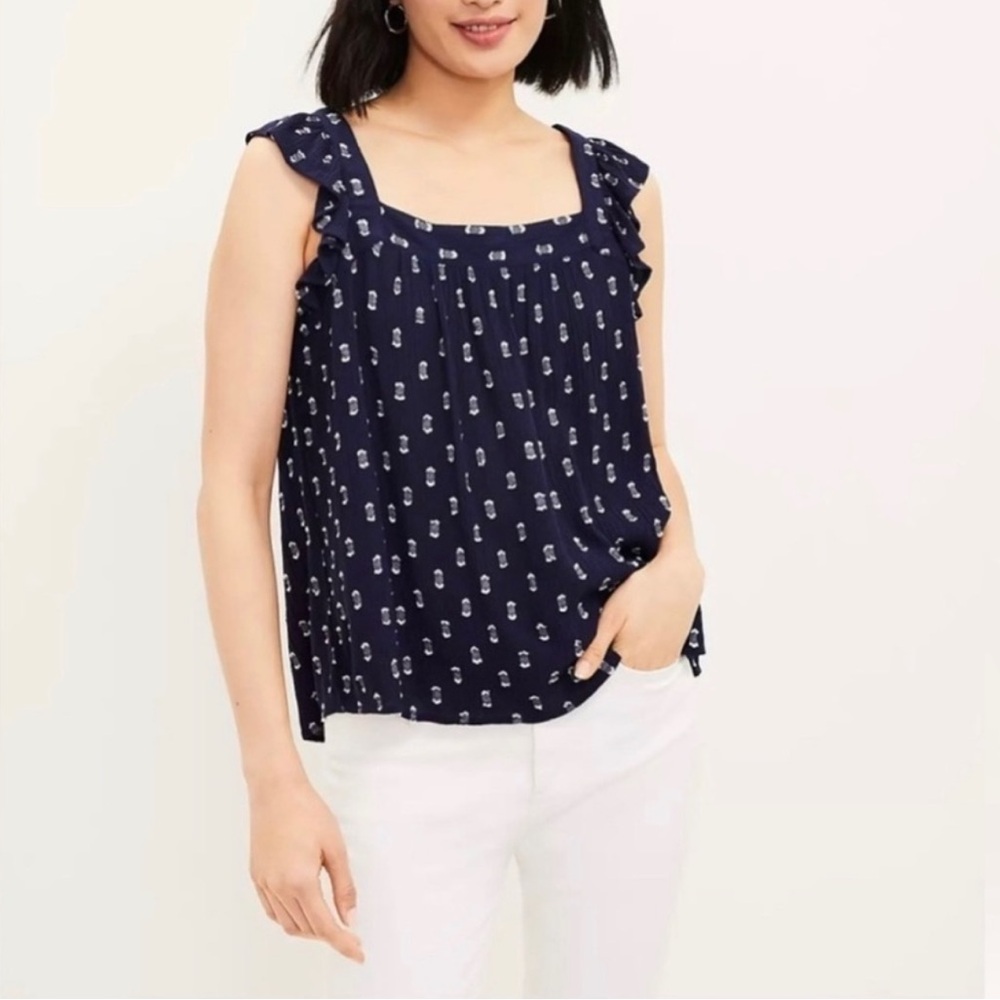 LOFT Clip Textured Ruffle Sleeve Top